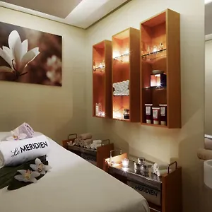 Le Meridien מלון