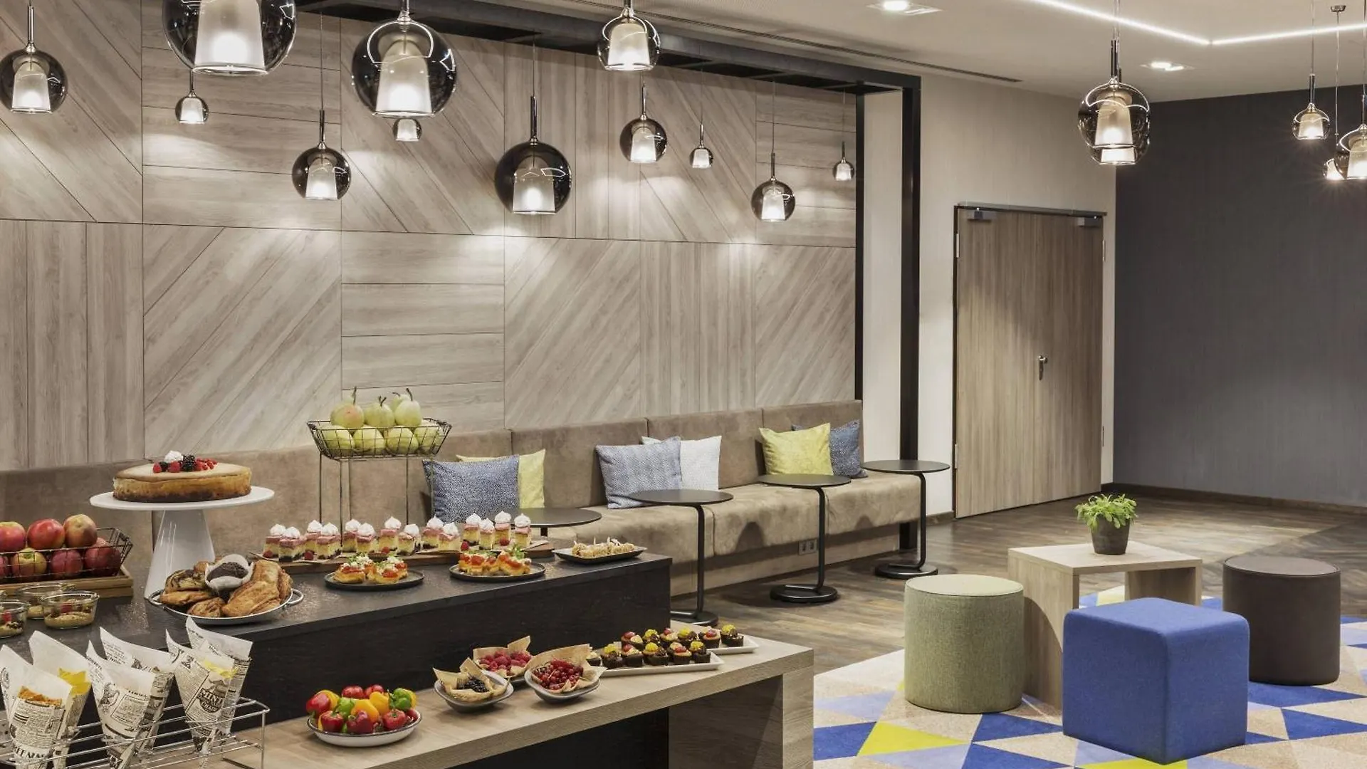 Courtyard By Marriott Hamburg City