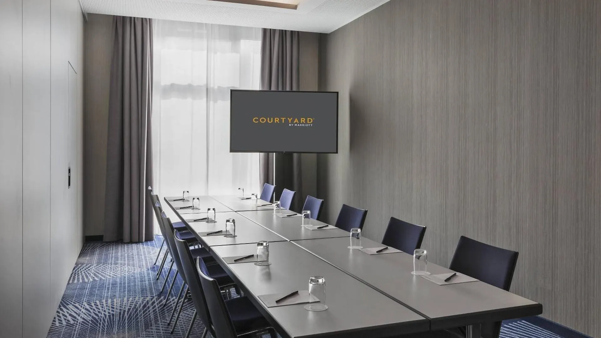 Courtyard By Marriott Hamburg City 4*,  Germany