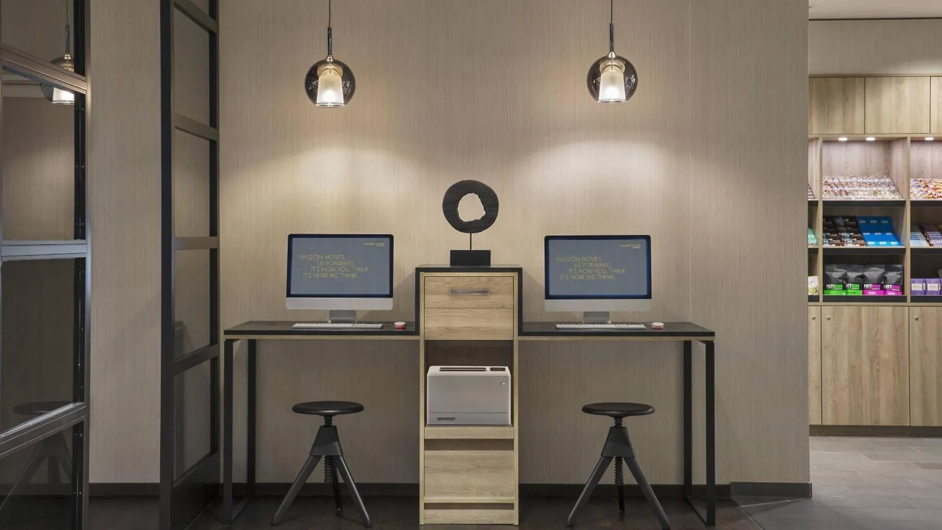 Courtyard By Marriott Hamburg City