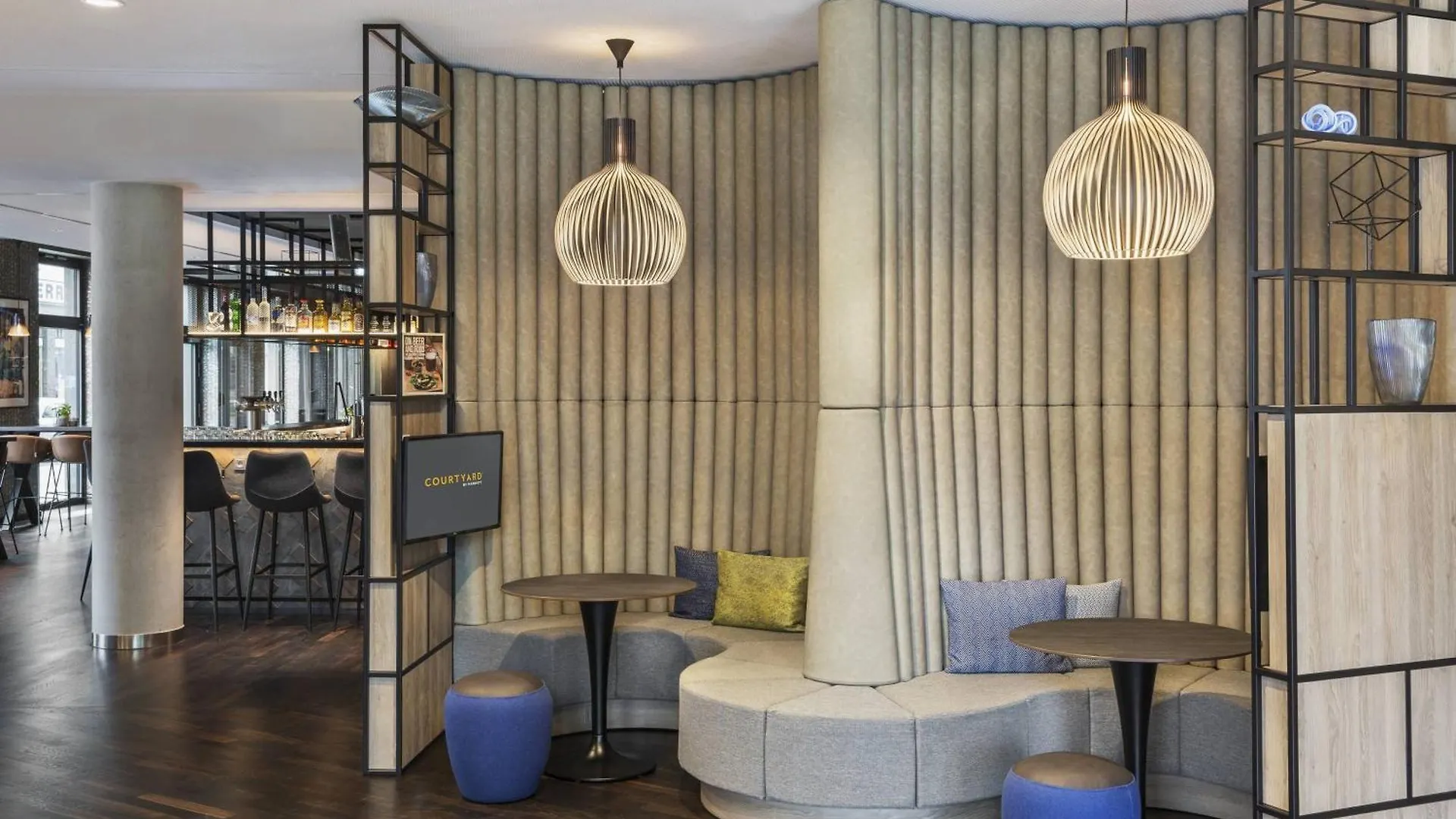 Courtyard By Marriott Hamburg City 4*,