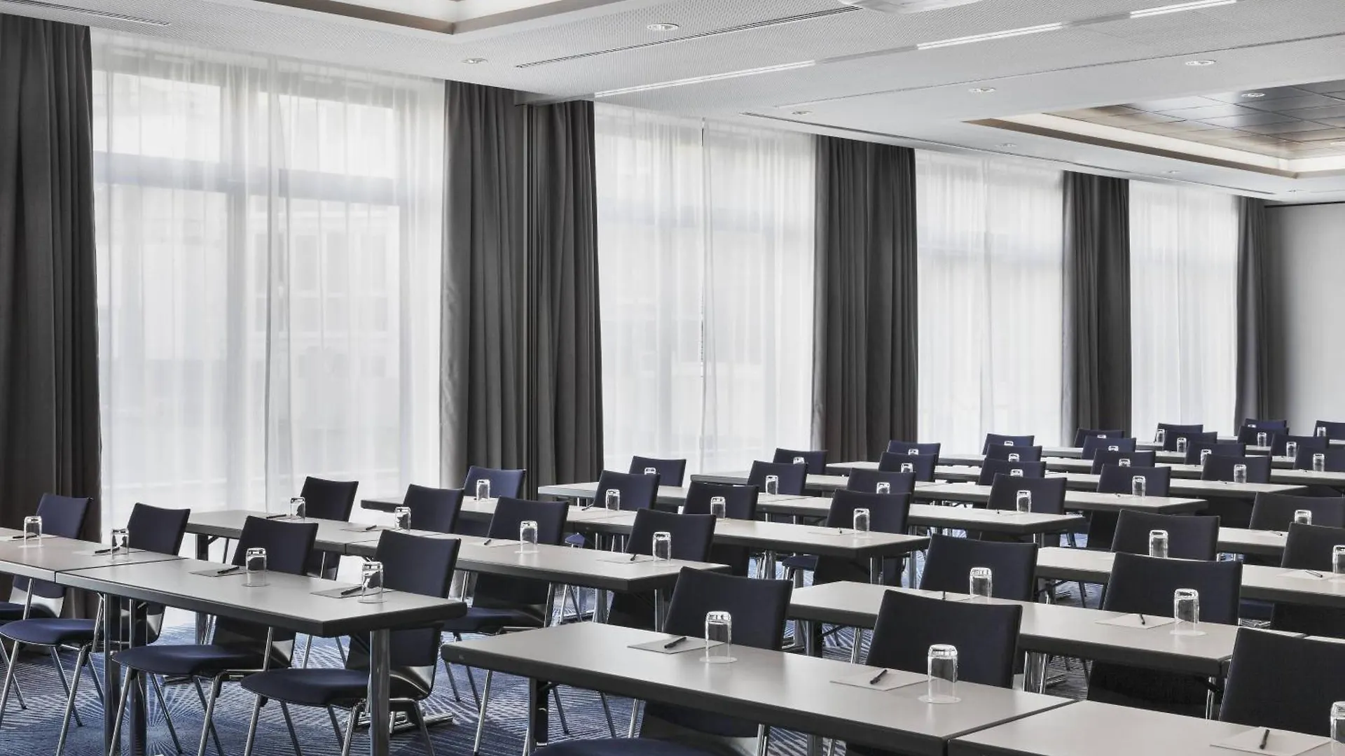 Courtyard By Marriott Hamburg City Germany