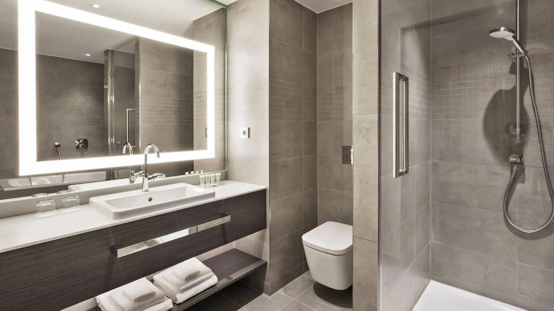 Courtyard By Marriott Hamburg City